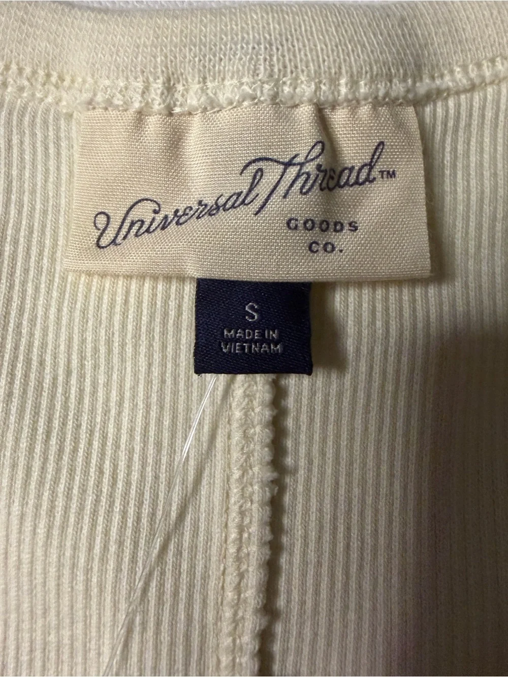 NWT Women's Ribbed Scoop Neck Long Sleeve Top - Pale Yellow Size Small (KB8) - Picture 3 of 4